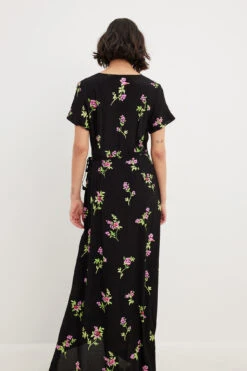 NA-KD Wrap Maxi Dress -Na-Kd nakd wrap maxi dress 1100 006143 0798 28898