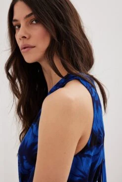 Wrap V-neck Maxi Dress -Na-Kd nakd wrap v neck maxi dress 1017 002227 0955 16935