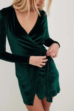 Wrap Velvet Mini Dress -Na-Kd nakd wrap velvet mini dress 1017 002186 0570 14805