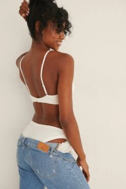 Soft Ribbed Triangle Top -Na-Kd nakdsoft ribbed triangle top 1013 000921 0260 04d