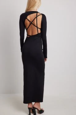 Open Back Strappy Maxi Dress -Na-Kd open back strappy maxi dress 1018 010201 00021763