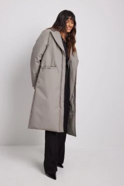 NA-KD Padded Belted Long Blazer -Na-Kd padded belted long blazer 1018 009752 0119 01c