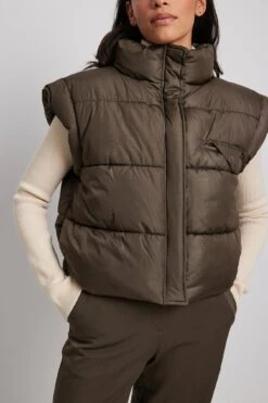 Pocket Detail Puffer Vest -Na-Kd pocket detail puffer vest 1720 000103 076517043 copy