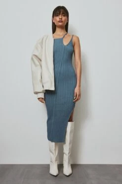 Ribbed Strappy Dress 11 Ribbed Strappy Dress -Na-Kd ribbed strappy dress 1686 000152 0003 editorial