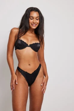 Satin Detail Wire Bra -Na-Kd satin detail wire bra 1013 001228 00022749