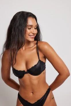 Satin Detail Wire Bra