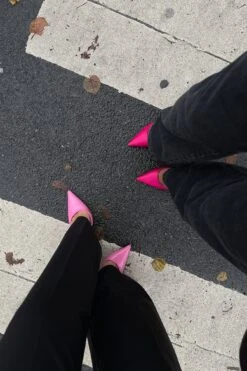 Satin Pumps -Na-Kd satin pumps 1055 001305 2008 social copy