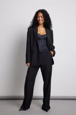 Satin Tailored Corset 23 Satin Tailored Corset -Na-Kd satin tailored corset 1013 001145 0002 01c