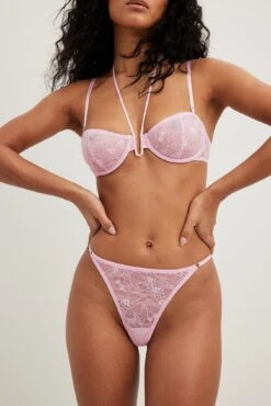 Small Heart Detailed Thong 18 Small Heart Detailed Thong -Na-Kd small heart detailed thong 1013 001261 0015 2974