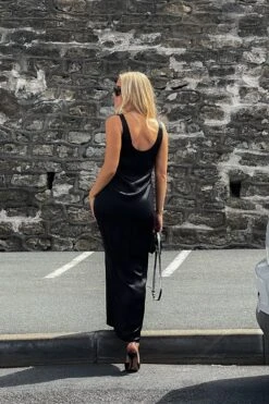 Straight Satin Maxi Dress -Na-Kd straight satin maxi dress 1727 000141 0002 social