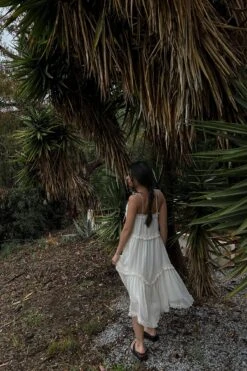 Straps Detail Frills Midi Dress -Na-Kd straps detail frills midi dress 1014 001379 0021 01