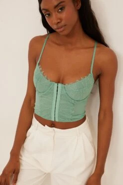 Striped Eyelash Lace Corset -Na-Kd striped eyelash lace corset 1013 001083 5310 03 1