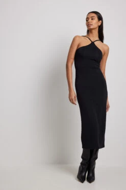 NA-KD Thin Strap Halterneck Midi Dress -Na-Kd thin strap halterneck midi dress 1100 007029 00020801