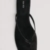 Thong Strap Slippers -Na-Kd thong strap slippers 1055 001426 00021379