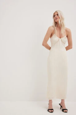 NA-KD Tie Back Structure Midi Dress -Na-Kd tie back structure midi dress 1100 007100 0021 1706