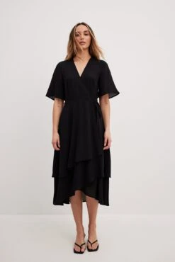 Two Layers Chiffon Midi Dress -Na-Kd two layers chiffon midi dress 1014 001398 00021617 copy 01c