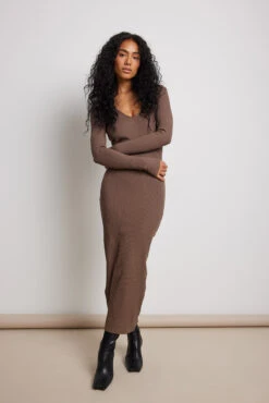 V-Neck Rib Long Sleeved Midi Dress -Na-Kd v neck rib long sleeved midi dress 1044 000241 001724662